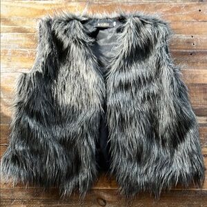 Women's Faux Fur Vest - Gray